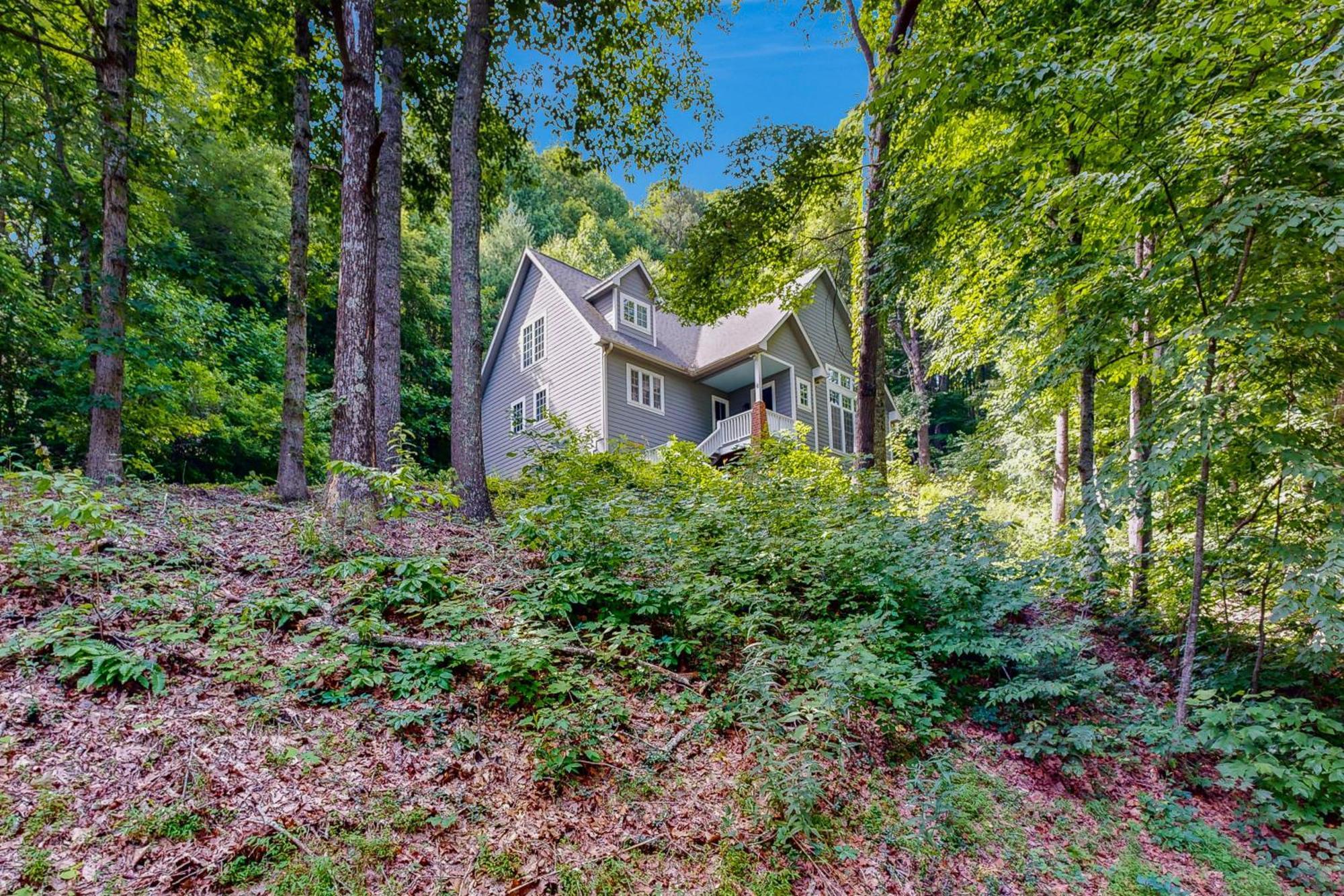 Heartwood Manor * Asheville